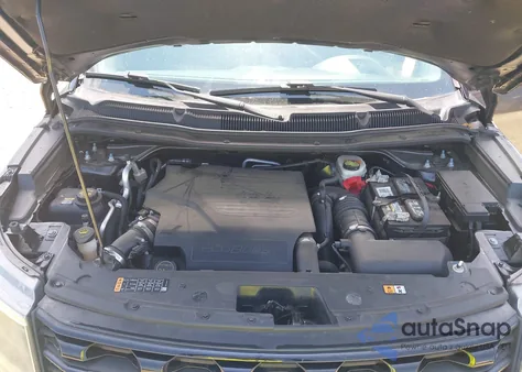 2017 Ford Explorer Sport z USA, uszkodzony, nr VIN 1FM5K8GTXHGC16628